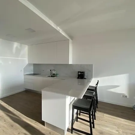 2 Bedroom Ocean View * Ericeira